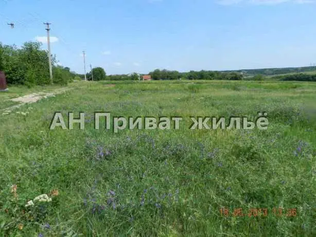 Участок, на котором хочется строить дом.