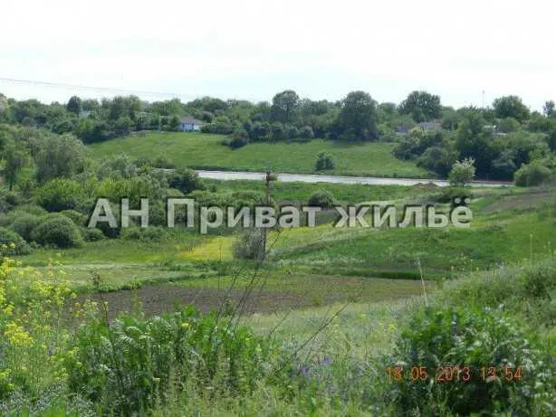 Участок, на котором хочется строить дом.