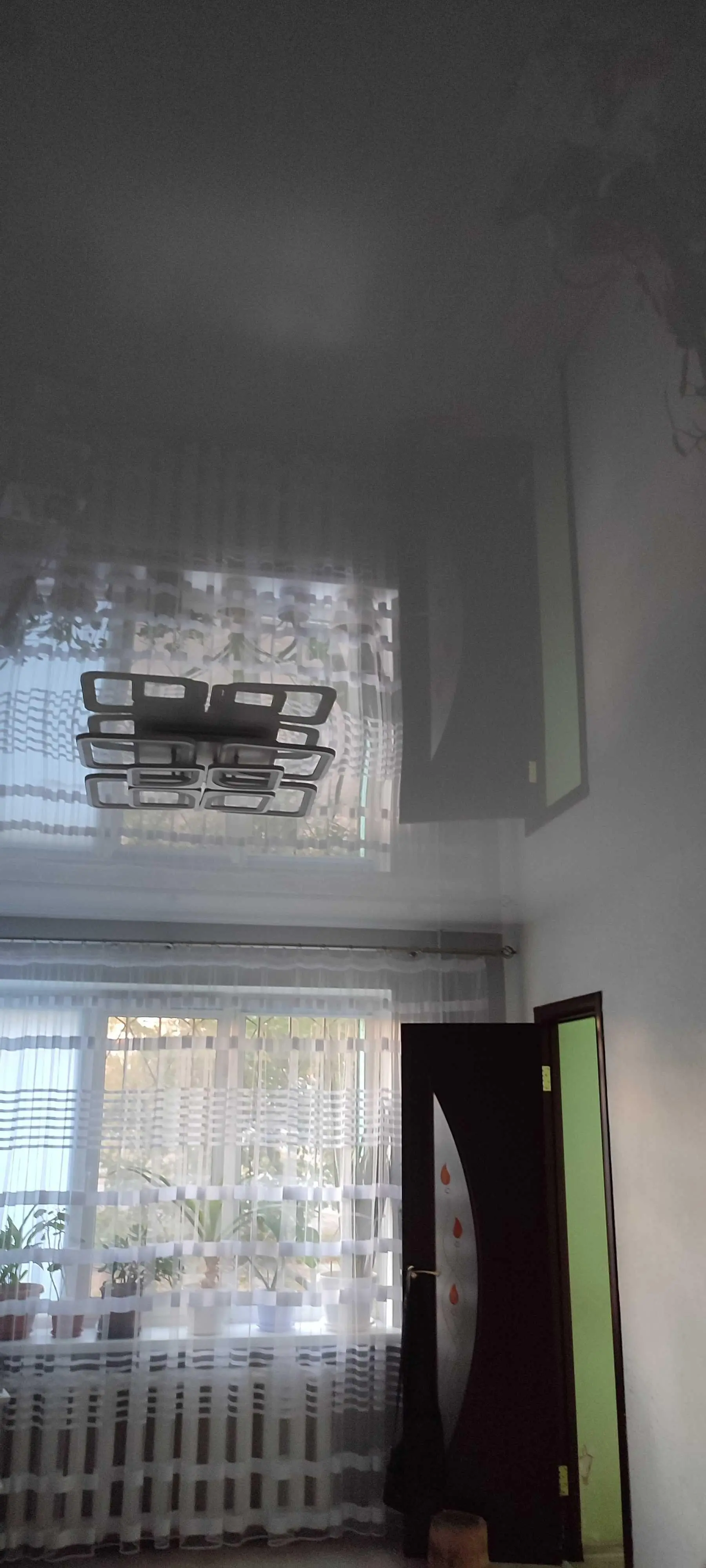 Продам 3-x кімнатну квартиру з індивідуальним дизайном на Леваді