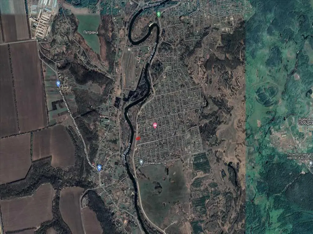  Петрівка. Ділянка  на березі річки!