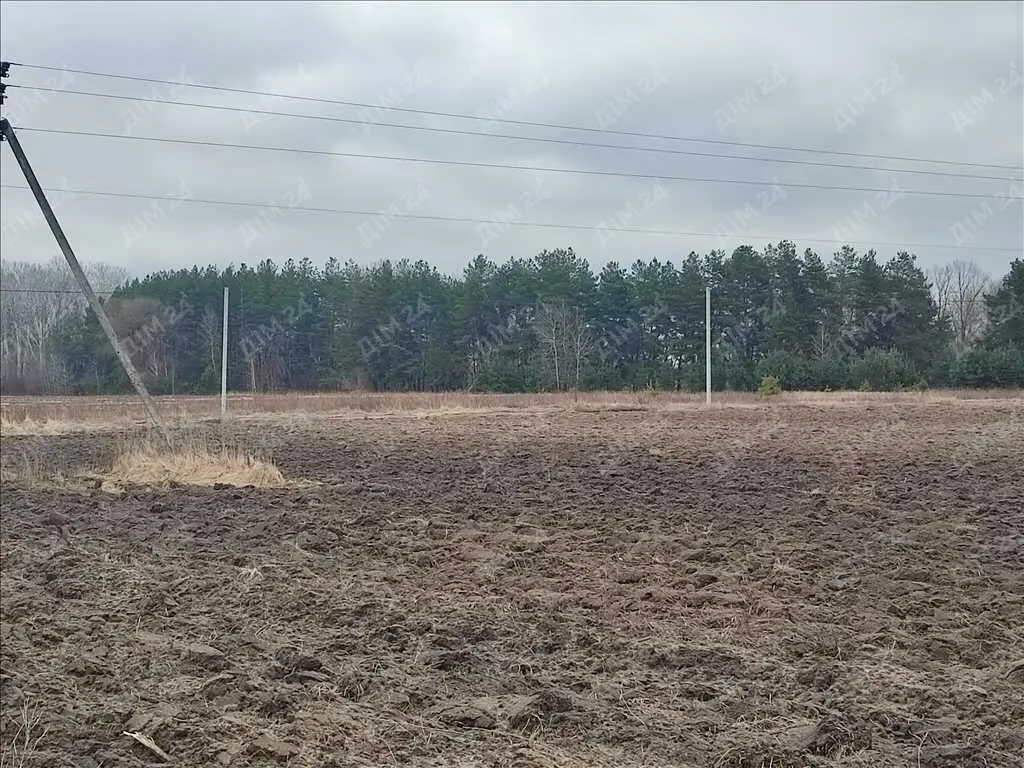 Продаж ділянки поруч з річкою 