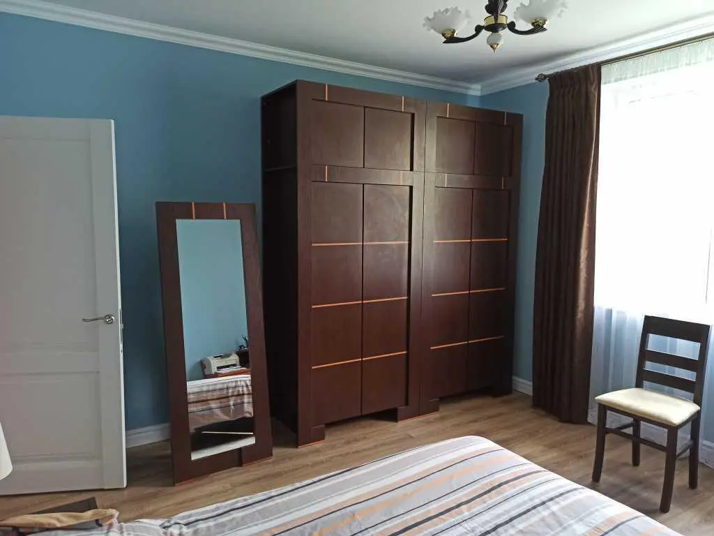 Чудовий будинок в Яківцях.