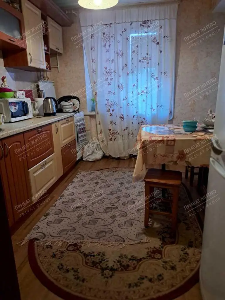 3 кімнатна чешка в районі 38 школи