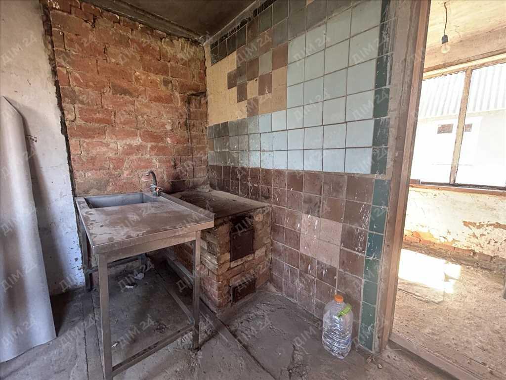 Дачний будинок у Петрівці