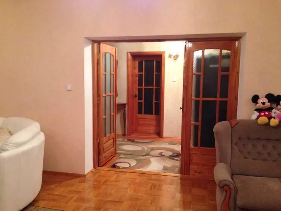 Шикарний 2-х поверховий будинок у передмісті