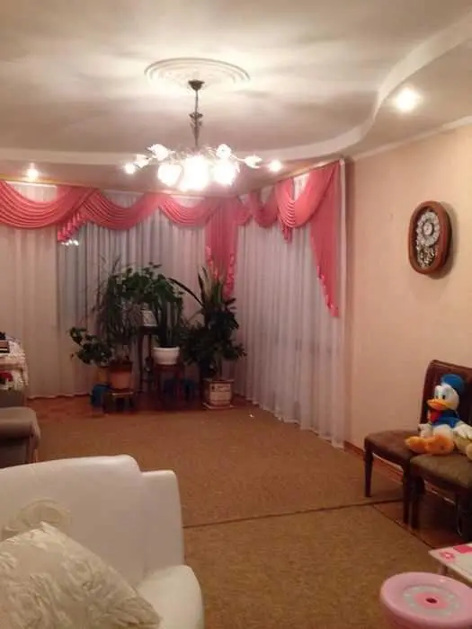 Шикарний 2-х поверховий будинок у передмісті