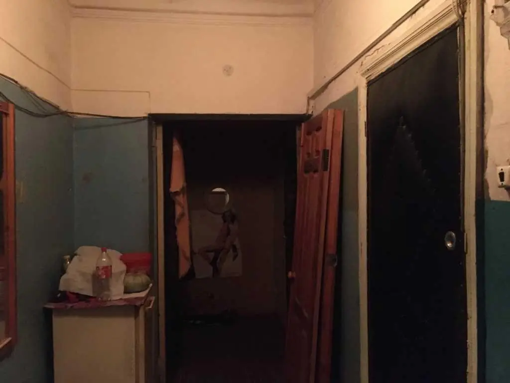  Продаж 3 кімнати з 4 -х кімнатноі квартири «сталінка»