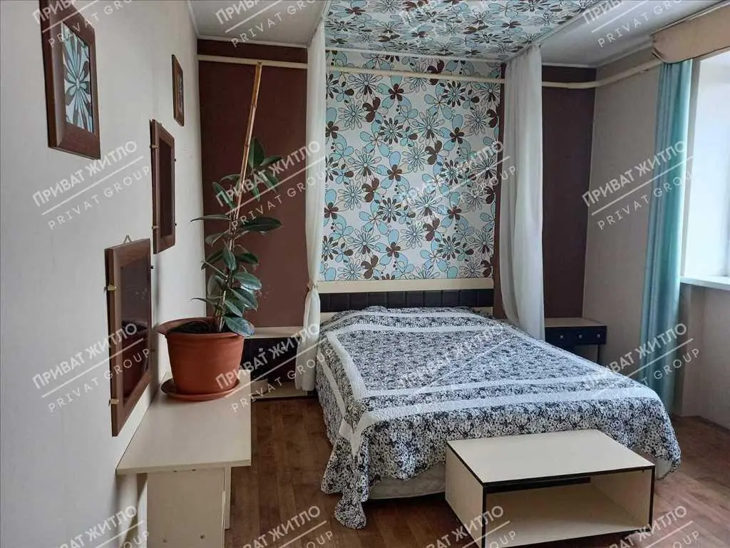 До вашої уваги дуже гарний будинок в Яру