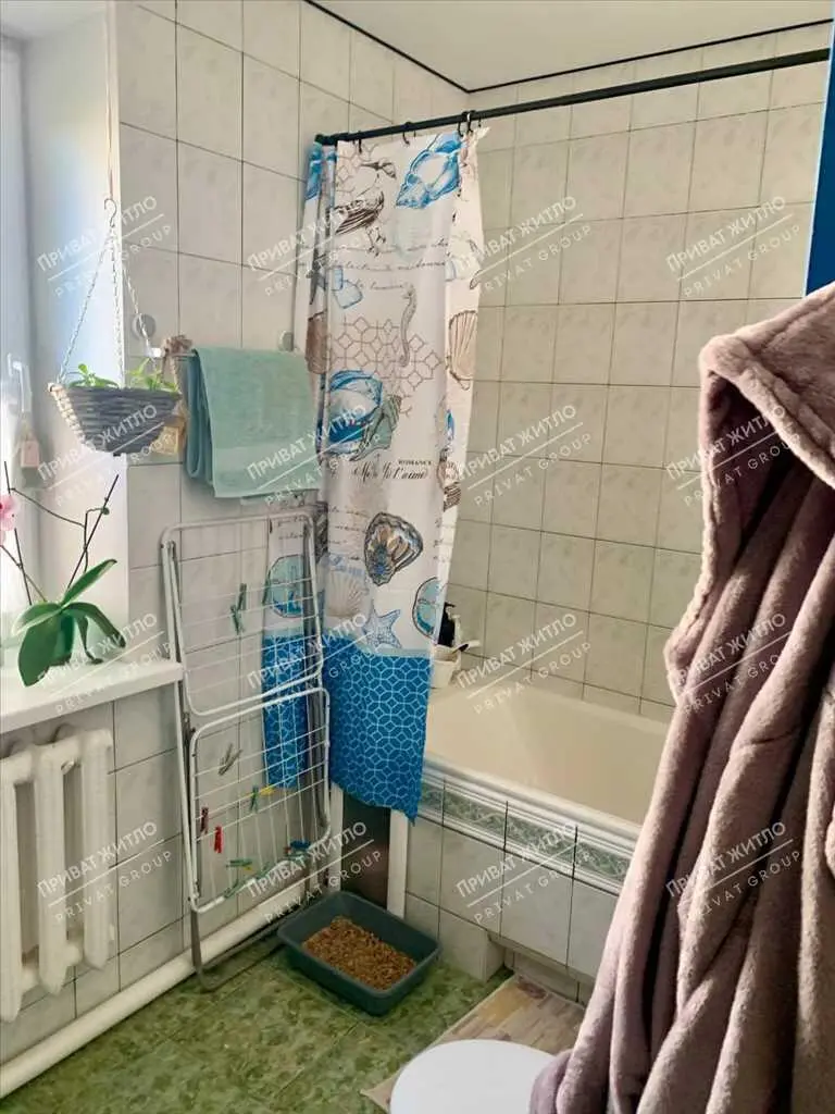 До вашої уваги дуже гарний будинок в Яру