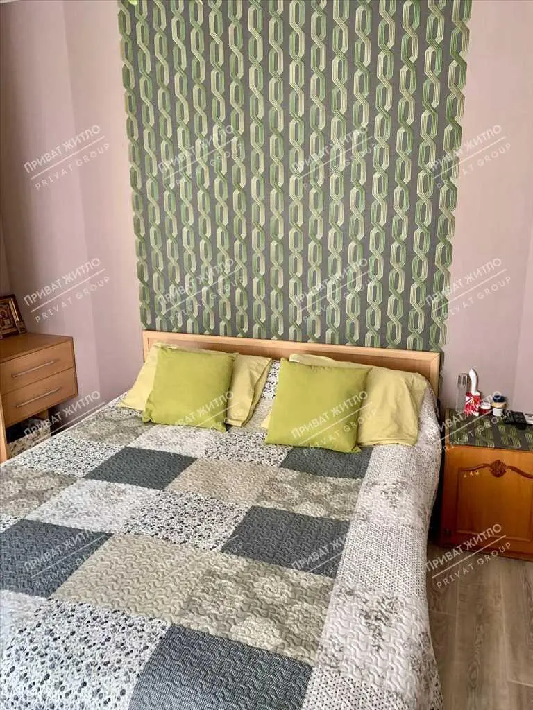 До вашої уваги дуже гарний будинок в Яру