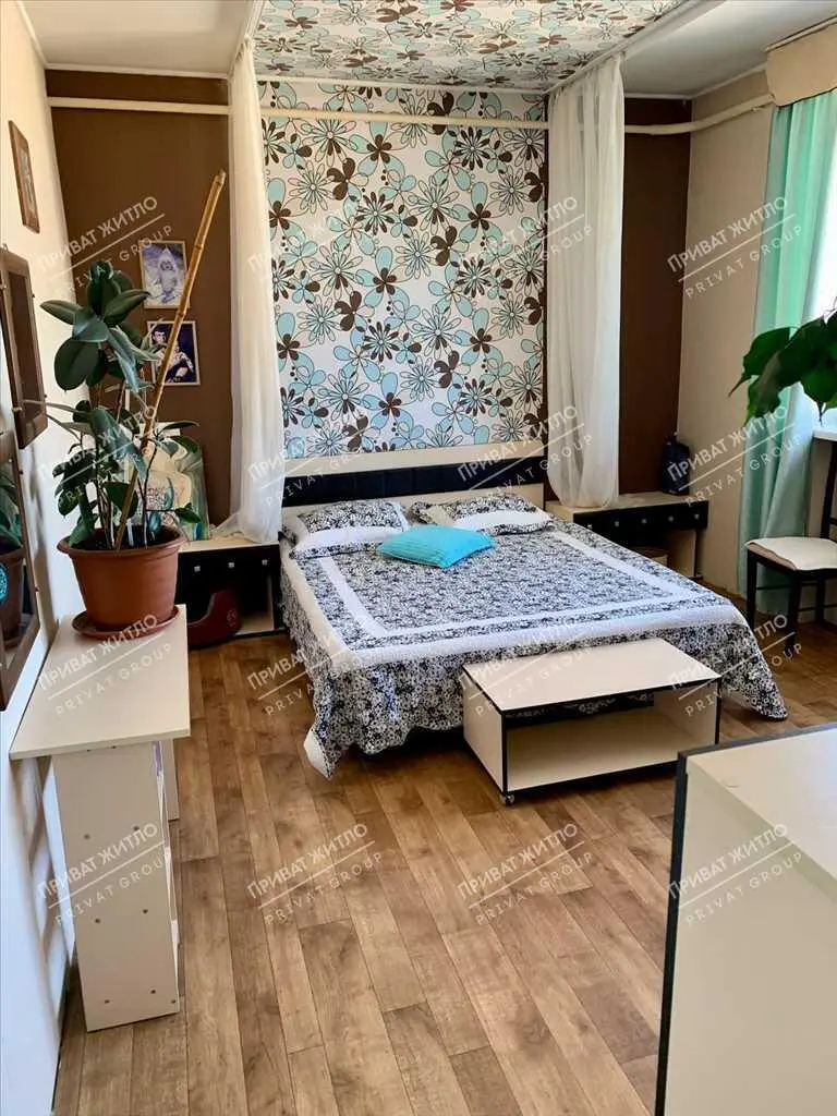 До вашої уваги дуже гарний будинок в Яру