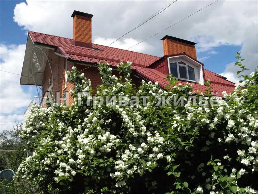 Будинок 230м.кв.у центральній частині міста.