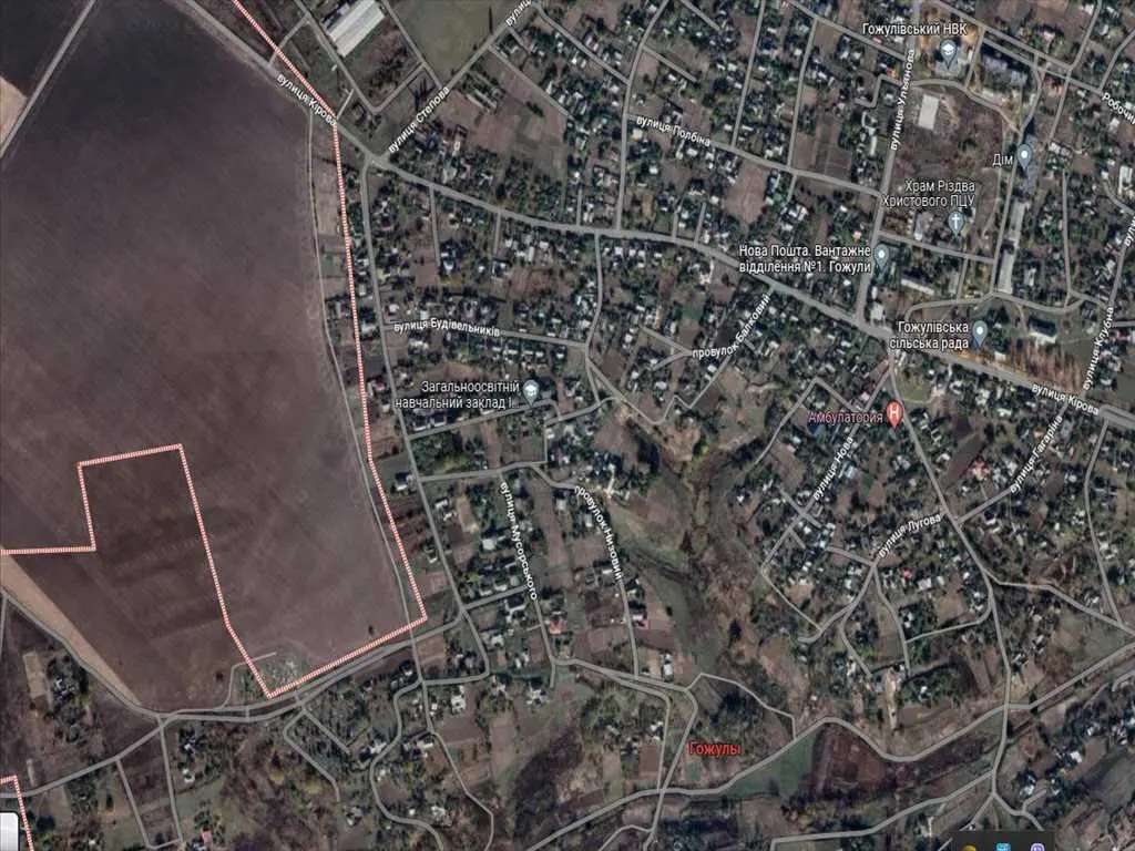 Земельна ділянка в Гожулах