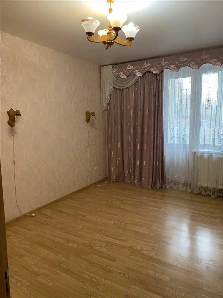 Трикімнатна квартира з автономним опаленням