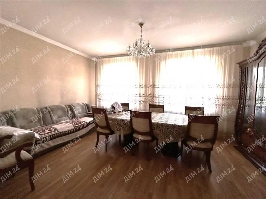 Будинок на Подолі