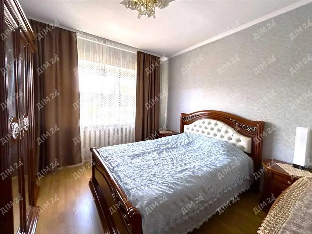 Будинок на Подолі