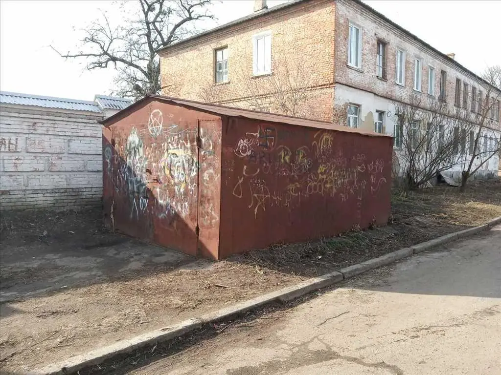 Рідкісний будинок у центрі з видом на Монастир – не пропустіть!