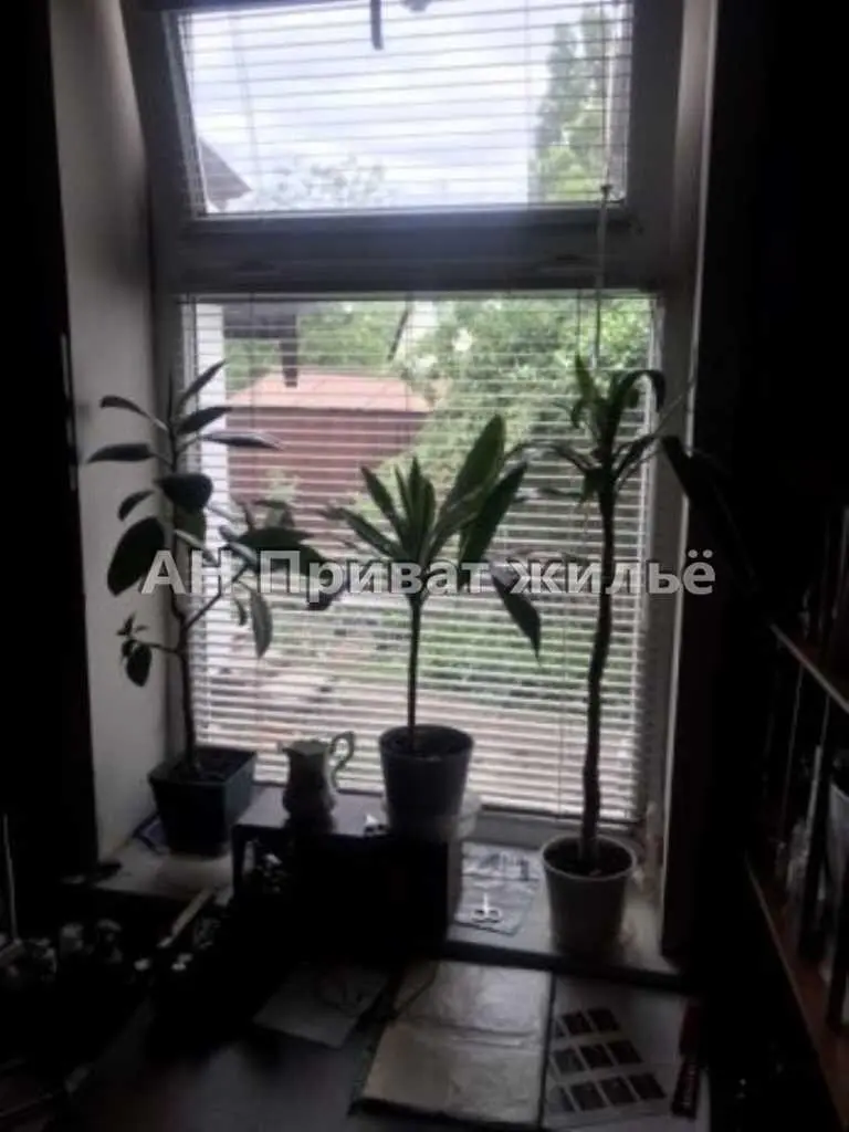 Невелика частина будинку в р-ні площі Зигіна!