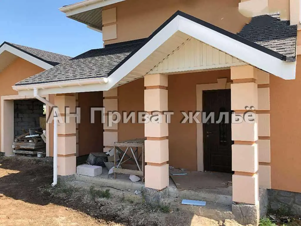 Гарний, з цікавим плануванням, двоповерховий будинок на Браїлках