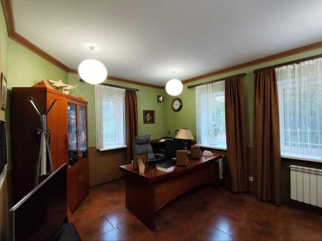 Розкішний особняк в історичному центрі міста Полтава!