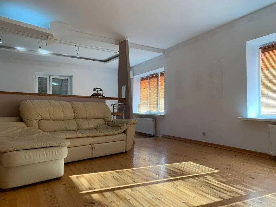 Добротний будинок в Рибцях!