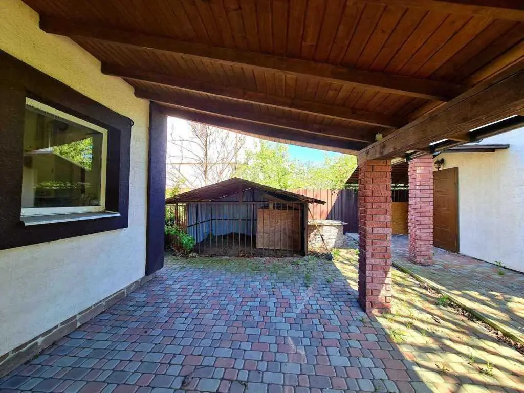 Добротний будинок в Рибцях!