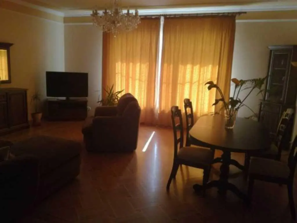 Продаж будинку в Яківцях