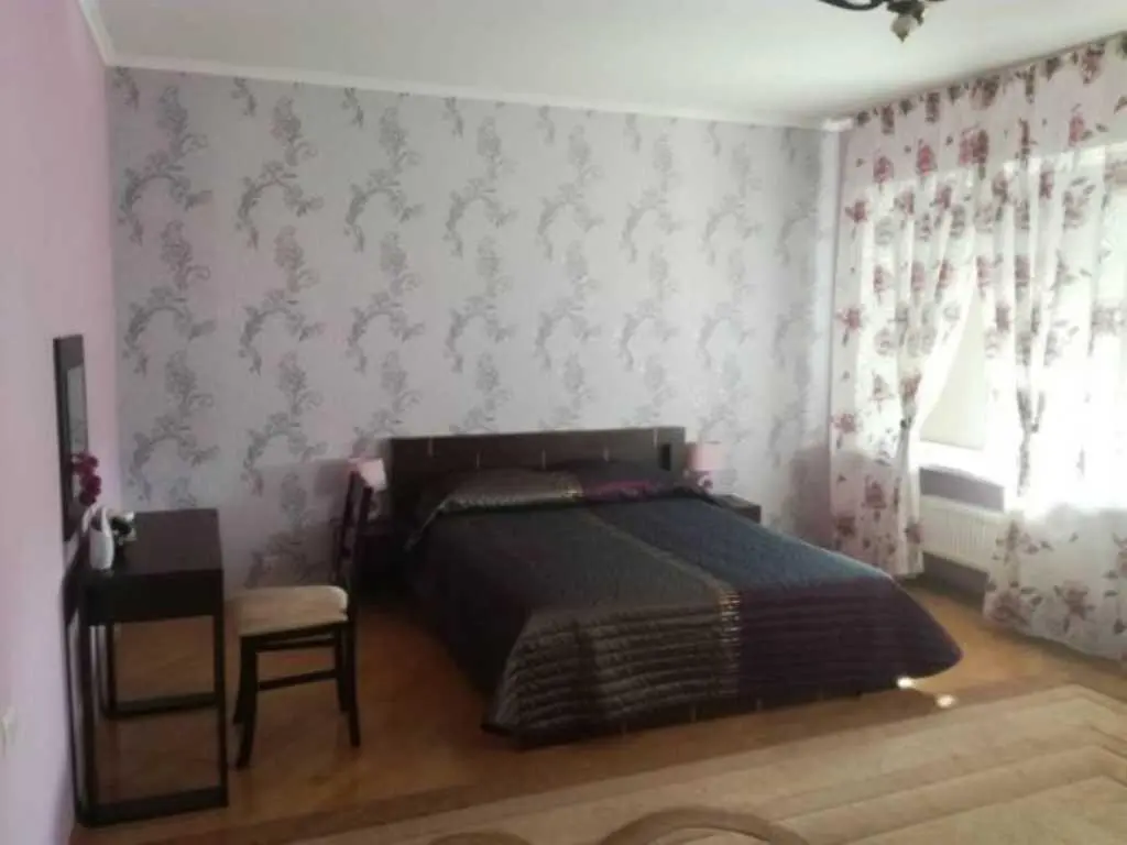 Продаж будинку в Яківцях