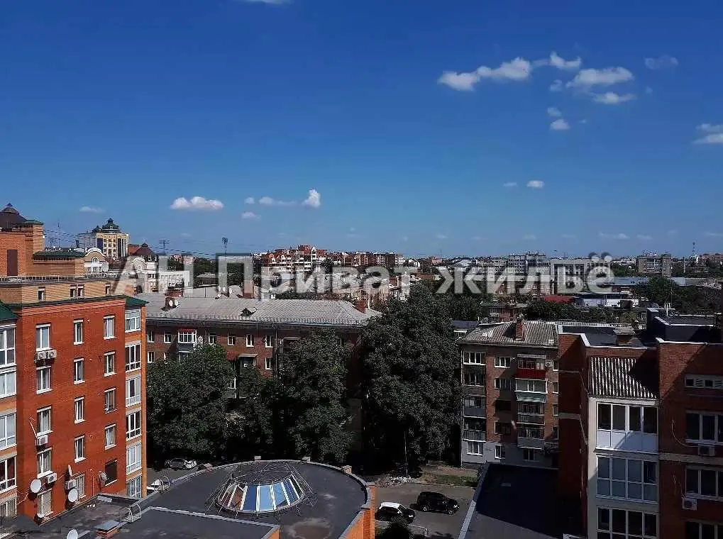 Шикарна дворівнева квартира в центрі міста