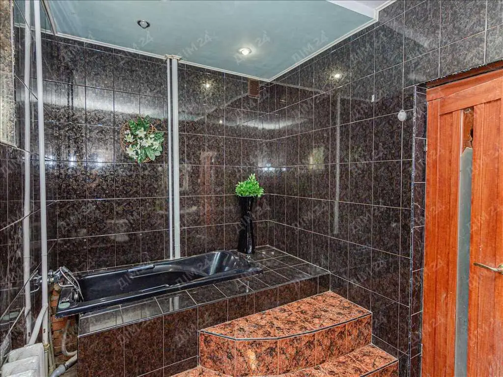 Продаж будинку в Полтаві