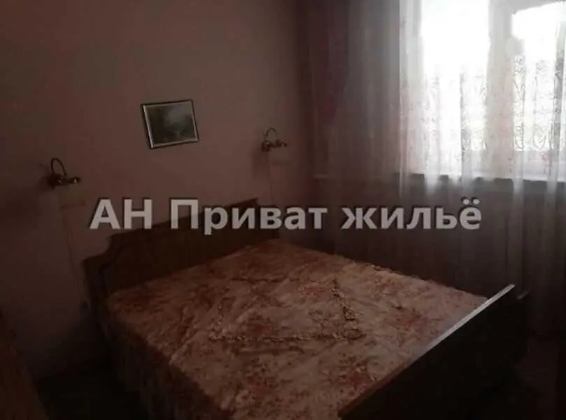 Просторий будинок у передмісті Полтави