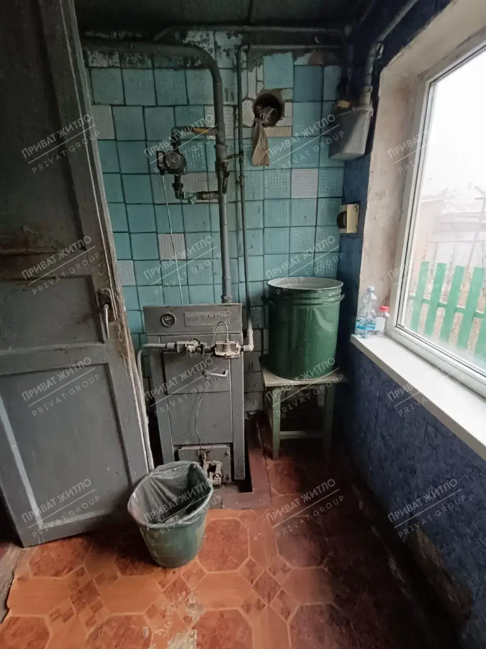 Частина будинку в 300 м від школи №8