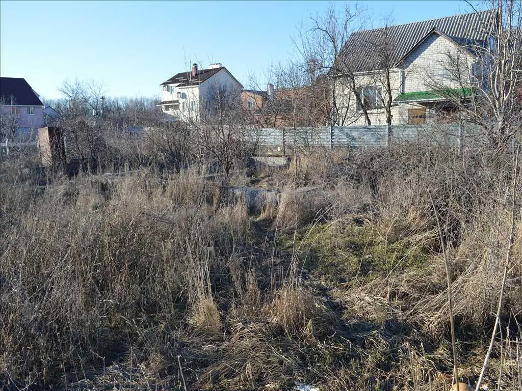 Ділянка на Червоному Шляху