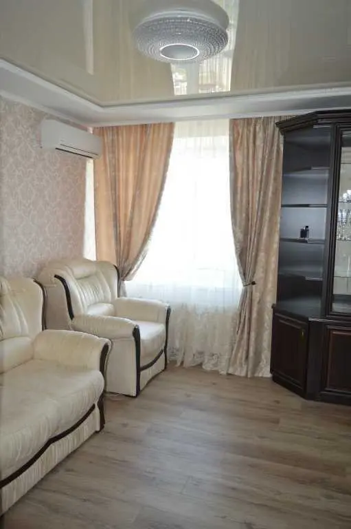 Квартира в новому будинку на Садах 1