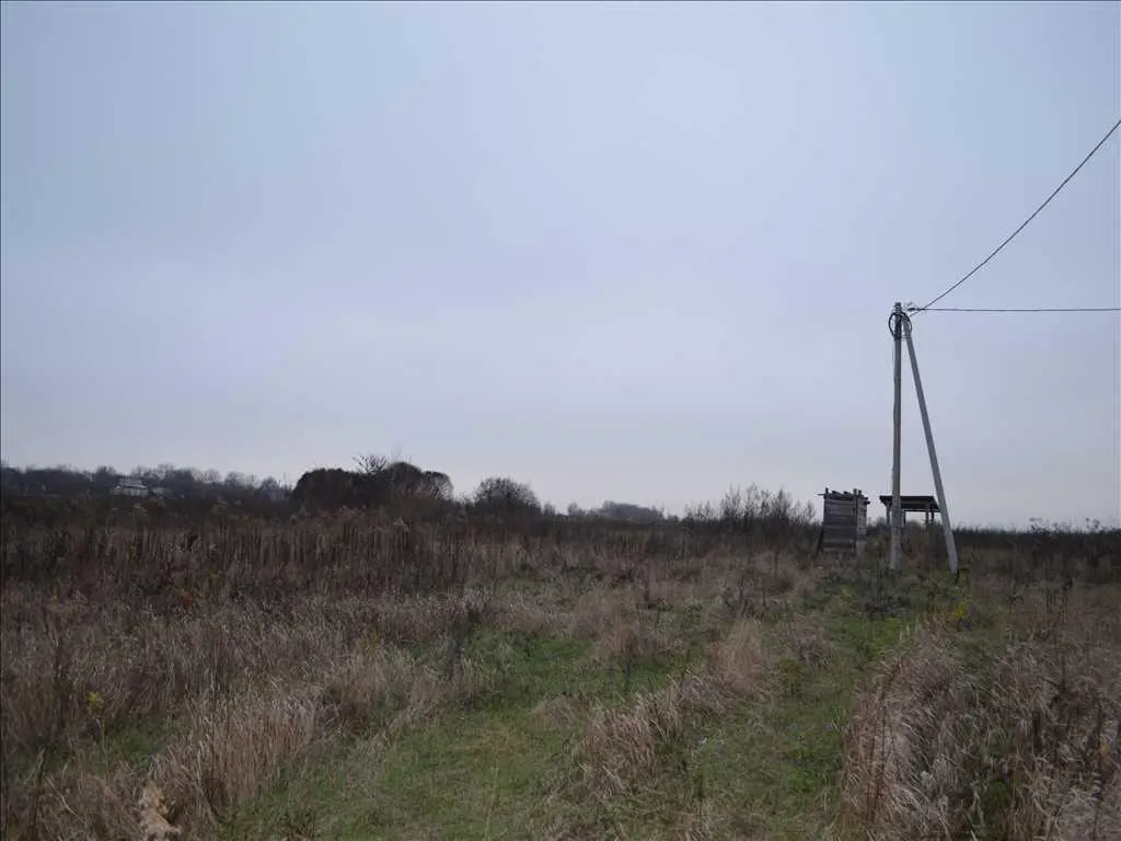 У продажу ділянка у місті!