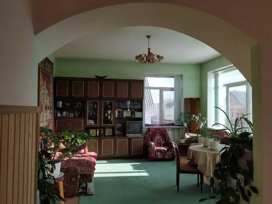  Продається чудовий сонячний 2-поверховий будинок в районі Південного вокзалу!