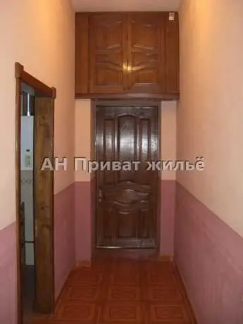 Центр, квартира в 2 хвилинах від Корпусного парку