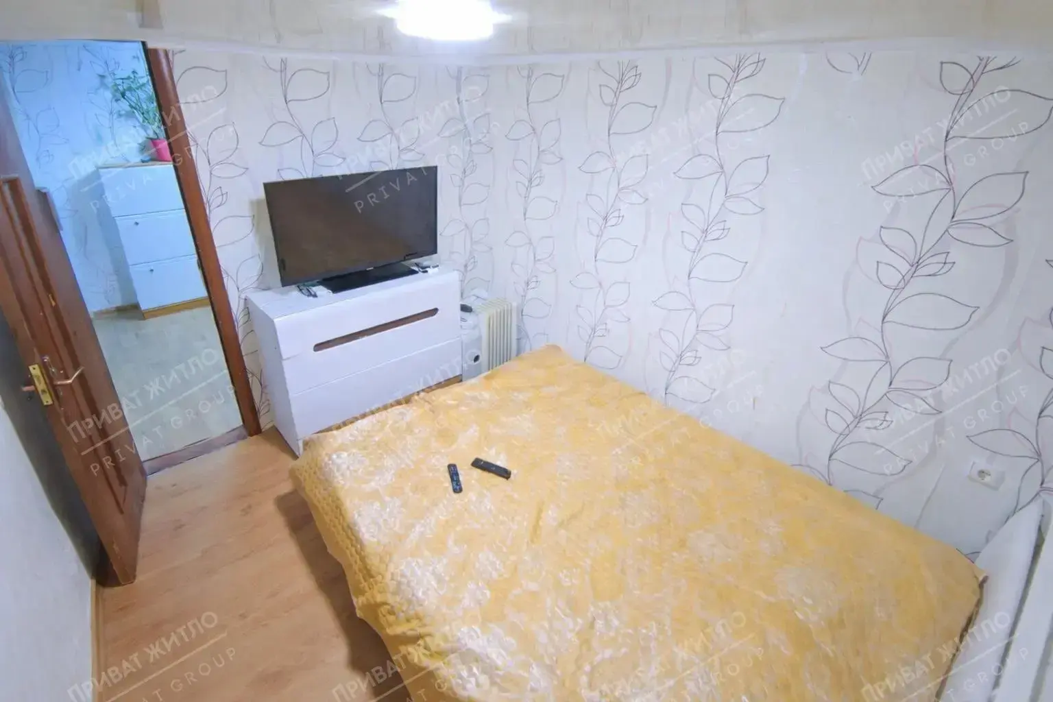 Добротний будинок в мальовничому місці.