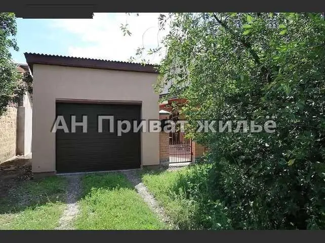 Добротний будинок у Рибцях для великої родини.