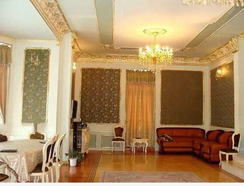 Будинок, який краще бачити наживо! 