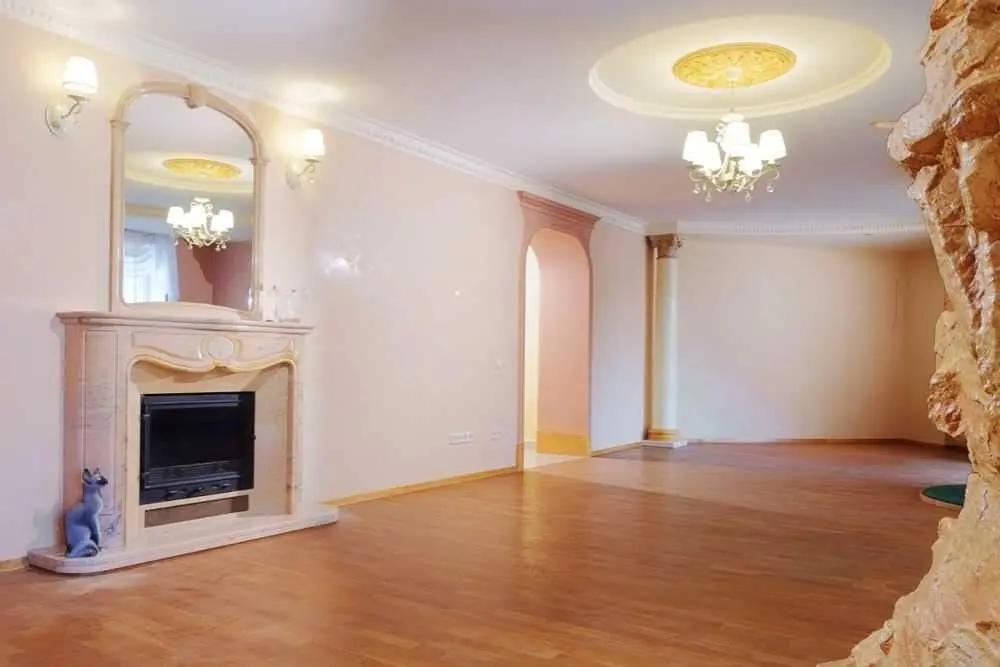 Велика квартира в тихому центрі