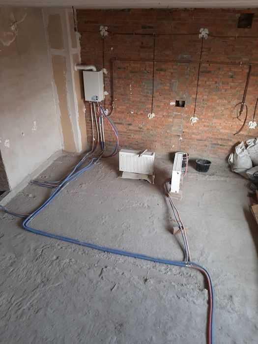 Дворівнева квартира біля Сонячного парку! 