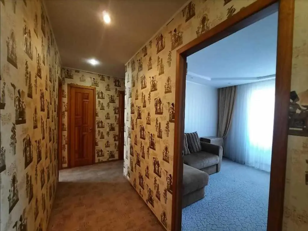 3 кімнатна квартира на Леваді з меблями