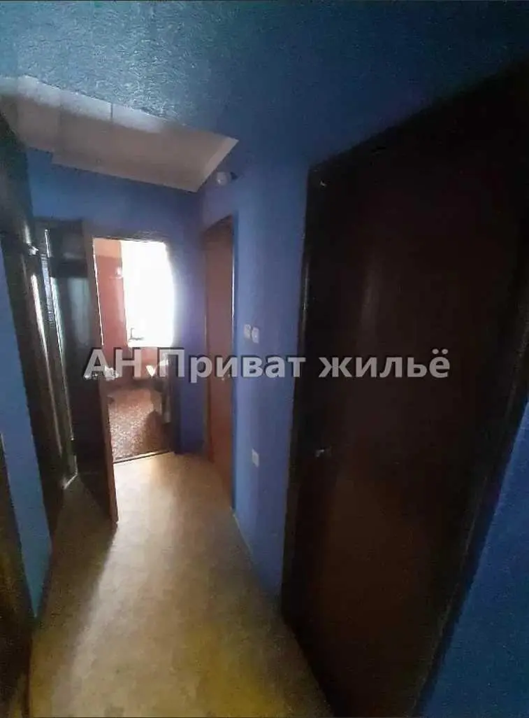 Трикімнатна квартира поруч ПД "Листопад"