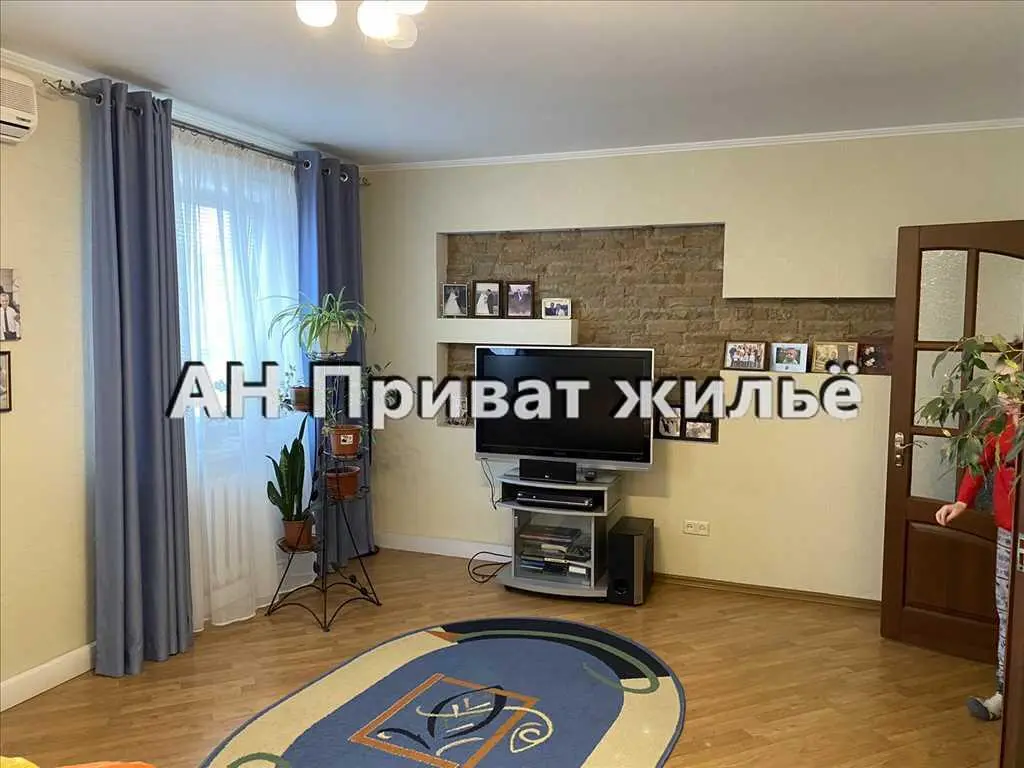 Простора та світла квартира для молодої родини