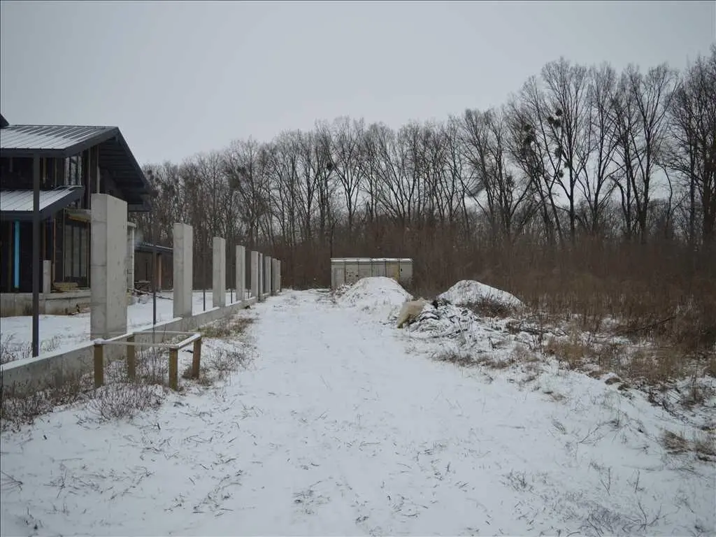 Земельна ділянка в Ближніх Яківцях 