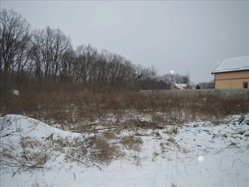 Земельна ділянка в Ближніх Яківцях 