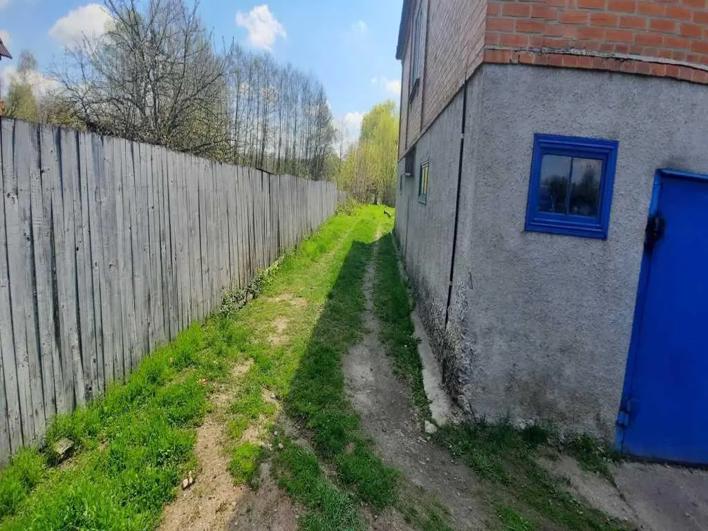 Будинок на Крутому берегу