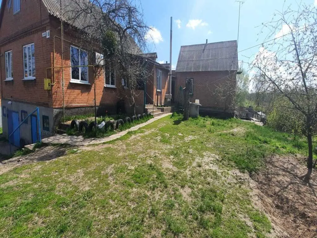 Будинок на Крутому берегу