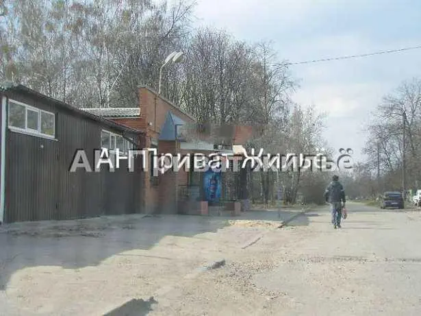 Продам нежилое помещение. Действующий магазин . Площадь 142м2. Полтава